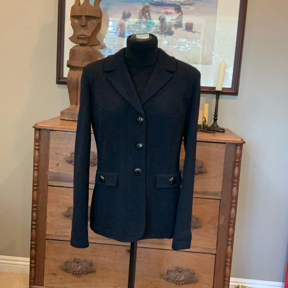 St. John Black Blazer - Picture 10 of 12